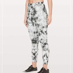 Lululemon Wunder Under Hi-Rise 7/8 Tight *Dual Shibori Full-On Luxtreme 25”